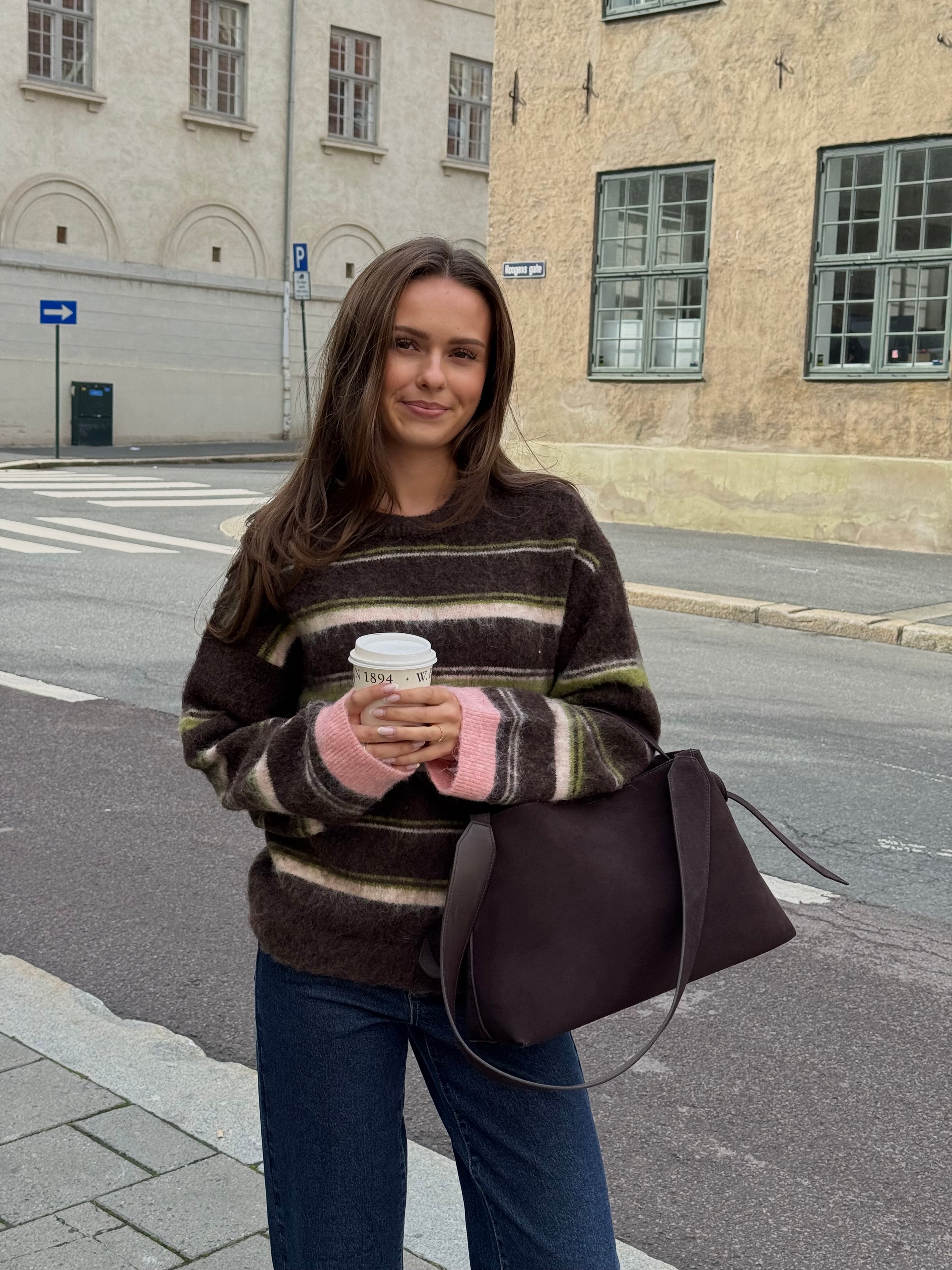 OBJALILI Pullover - Seal Brown
